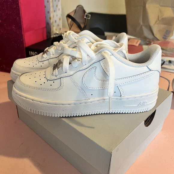 NIKE AF1 - Picture 2 of 5